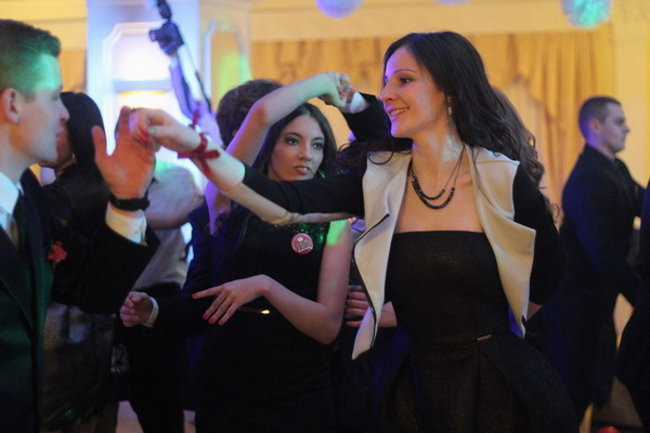 Studniówka Zespołu Szkół Zawodowych w Rawiczu (zdjęcia)