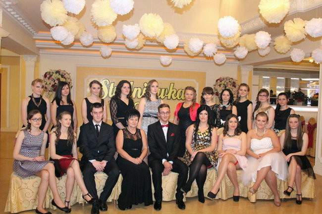 Studniówka Zespołu Szkół Zawodowych w Rawiczu (zdjęcia)