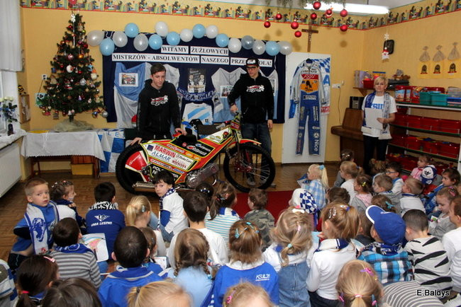 Piotr i Przemek Pawliccy odwiedzili swoje przedszkole (zdjęcia)