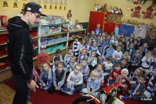 Piotr i Przemek Pawliccy odwiedzili swoje przedszkole (zdjęcia)