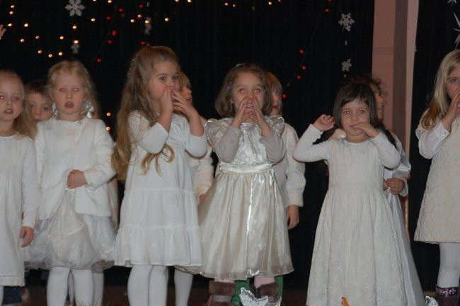 Dzień Babci i Dziadka w Przedszkolu w Rydzynie (zdjęcia)