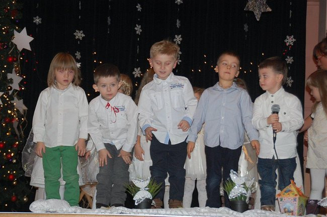 Dzień Babci i Dziadka w Przedszkolu w Rydzynie (zdjęcia)