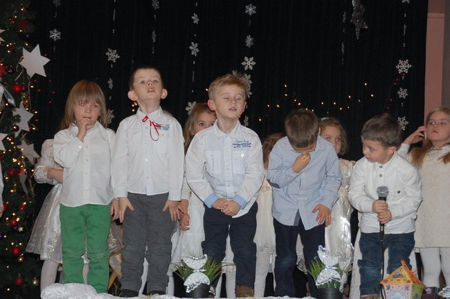 Dzień Babci i Dziadka w Przedszkolu w Rydzynie (zdjęcia)