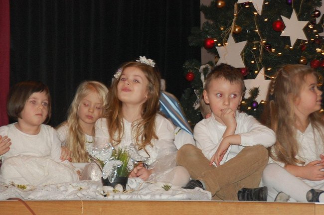 Dzień Babci i Dziadka w Przedszkolu w Rydzynie (zdjęcia)