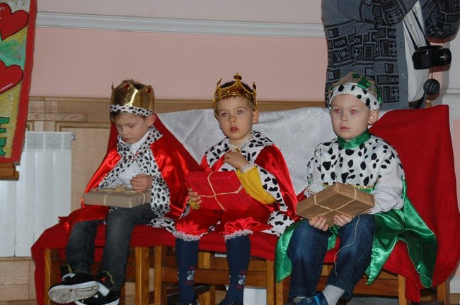 Dzień Babci i Dziadka w Przedszkolu w Rydzynie (zdjęcia)