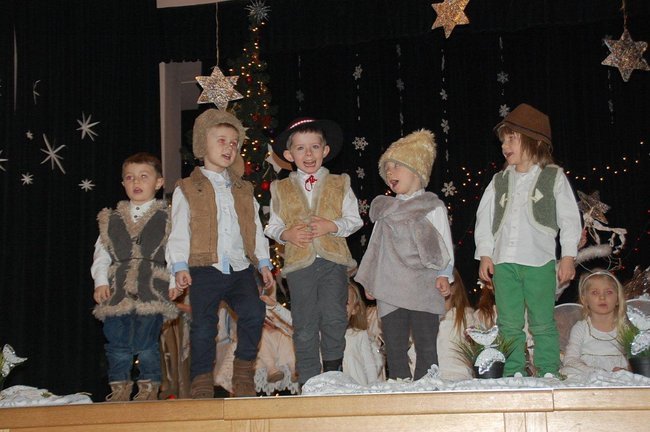 Dzień Babci i Dziadka w Przedszkolu w Rydzynie (zdjęcia)