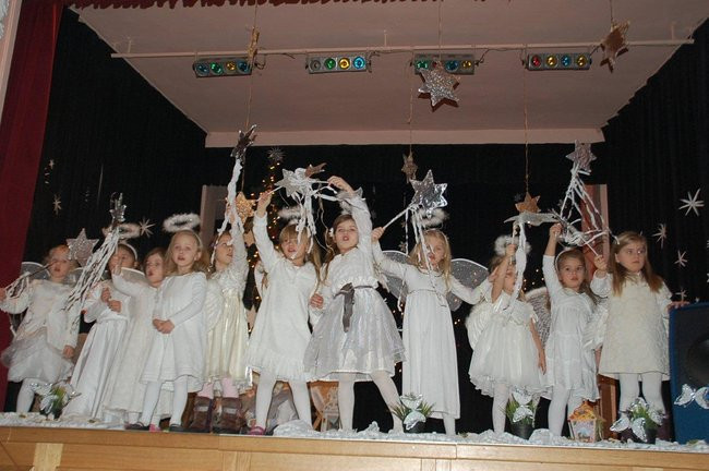 Dzień Babci i Dziadka w Przedszkolu w Rydzynie (zdjęcia)