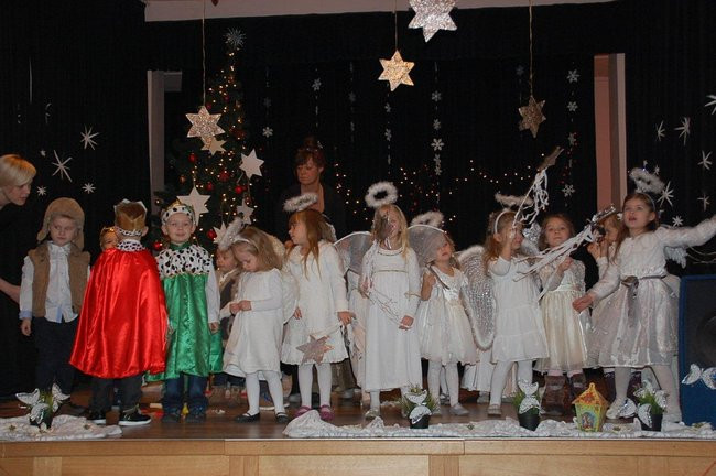 Dzień Babci i Dziadka w Przedszkolu w Rydzynie (zdjęcia)