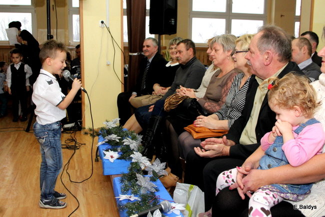 Dla Babci i Dziadka w Przedszkolu w Garzynie (zdjecia)