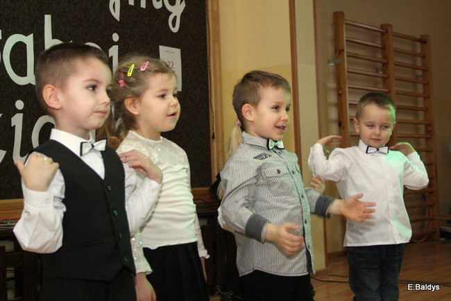 Dla Babci i Dziadka w Przedszkolu w Garzynie (zdjecia)