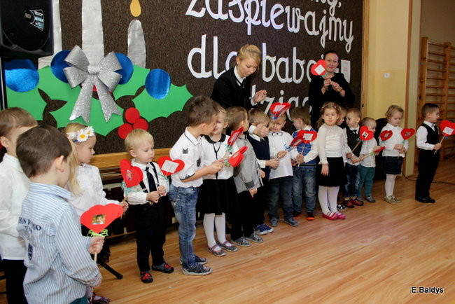 Dla Babci i Dziadka w Przedszkolu w Garzynie (zdjecia)