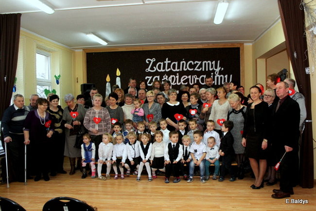 Dla Babci i Dziadka w Przedszkolu w Garzynie (zdjecia)