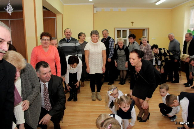 Dla Babci i Dziadka w Przedszkolu w Garzynie (zdjecia)