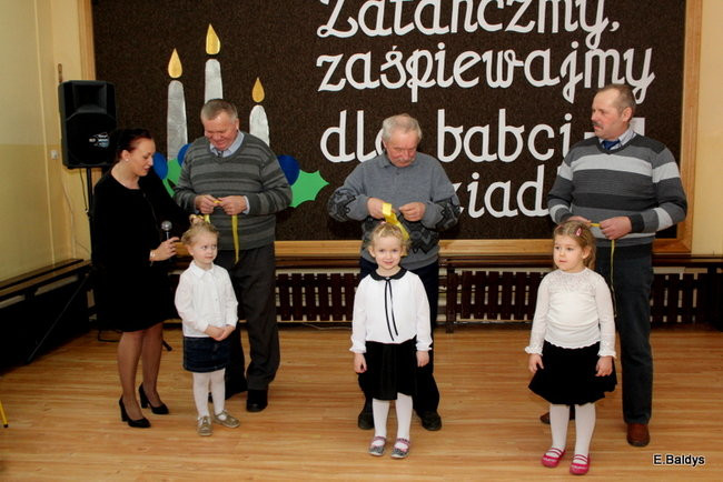Dla Babci i Dziadka w Przedszkolu w Garzynie (zdjecia)