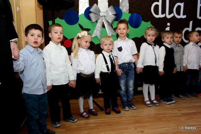Dla Babci i Dziadka w Przedszkolu w Garzynie (zdjecia)