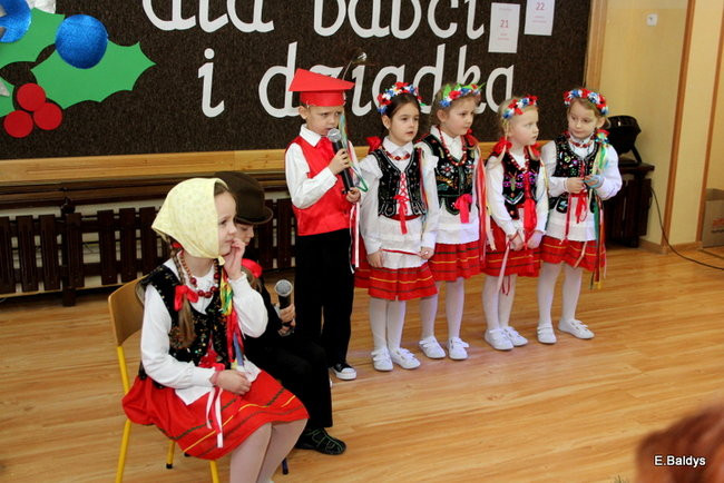 Dla Babci i Dziadka w Przedszkolu w Garzynie (zdjecia)