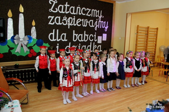 Dla Babci i Dziadka w Przedszkolu w Garzynie (zdjecia)