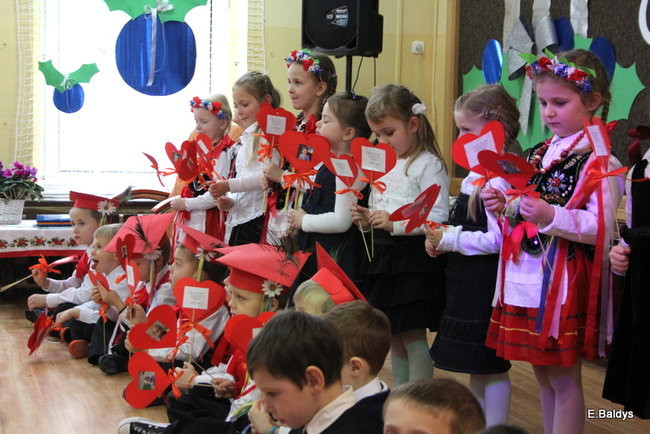 Dla Babci i Dziadka w Przedszkolu w Garzynie (zdjecia)