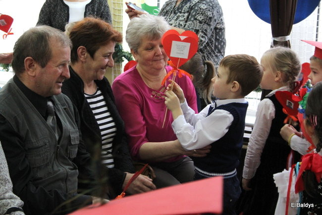 Dla Babci i Dziadka w Przedszkolu w Garzynie (zdjecia)