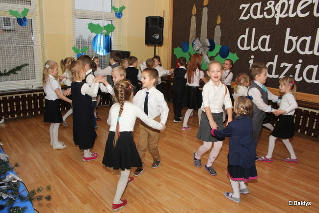 Dla Babci i Dziadka w Przedszkolu w Garzynie (zdjecia)