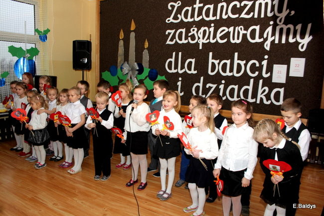 Dla Babci i Dziadka w Przedszkolu w Garzynie (zdjecia)