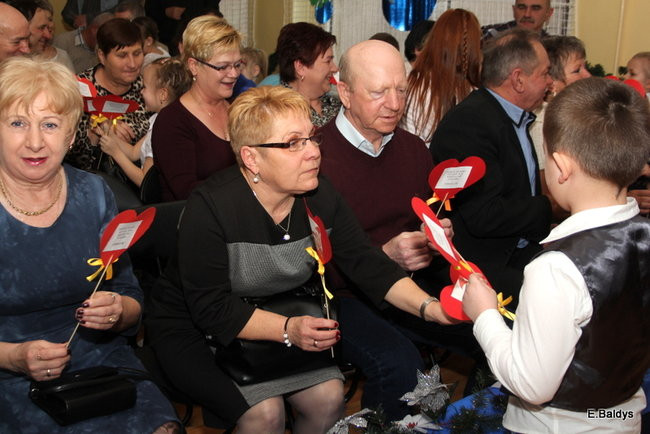 Dla Babci i Dziadka w Przedszkolu w Garzynie (zdjecia)