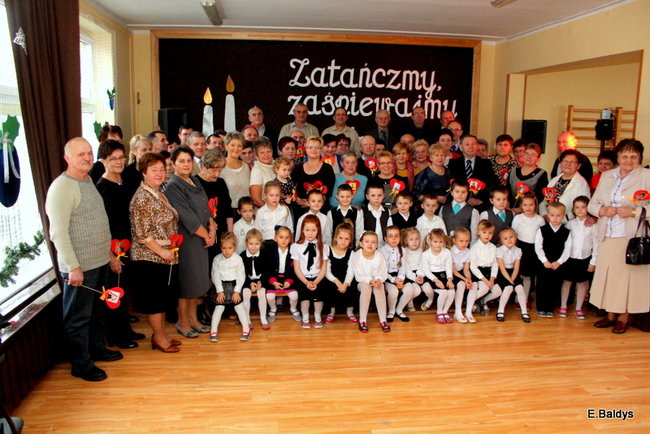 Dla Babci i Dziadka w Przedszkolu w Garzynie (zdjecia)