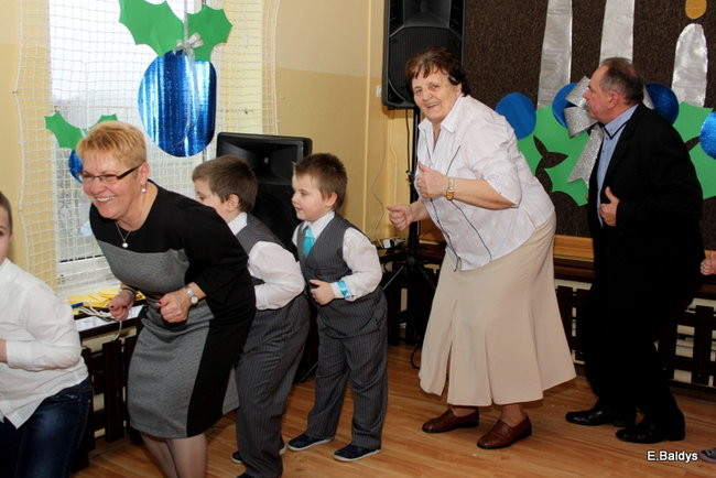 Dla Babci i Dziadka w Przedszkolu w Garzynie (zdjecia)