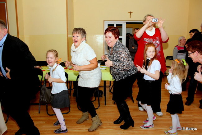 Dla Babci i Dziadka w Przedszkolu w Garzynie (zdjecia)