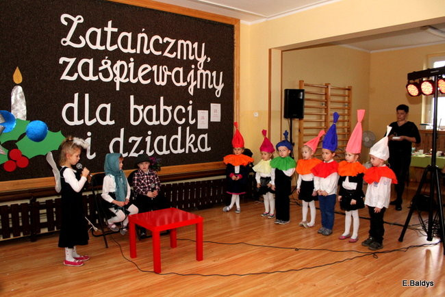 Dla Babci i Dziadka w Przedszkolu w Garzynie (zdjecia)