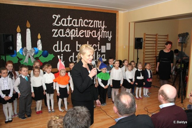 Dla Babci i Dziadka w Przedszkolu w Garzynie (zdjecia)