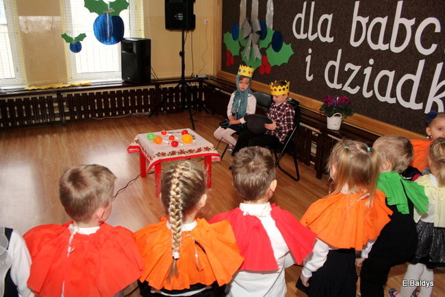 Dla Babci i Dziadka w Przedszkolu w Garzynie (zdjecia)