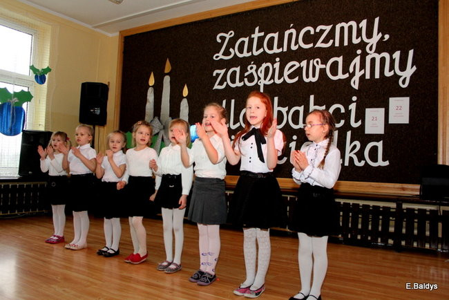 Dla Babci i Dziadka w Przedszkolu w Garzynie (zdjecia)