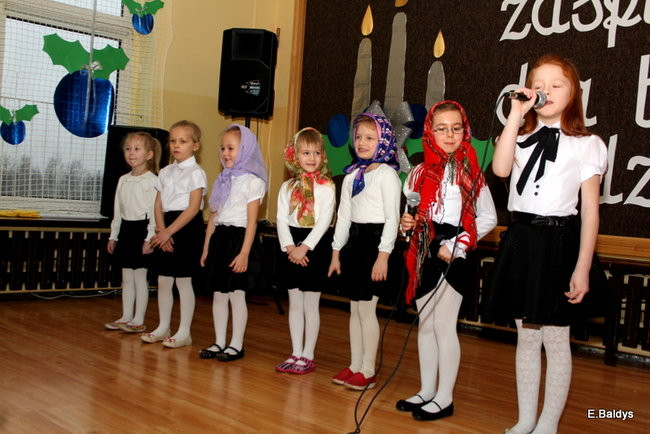 Dla Babci i Dziadka w Przedszkolu w Garzynie (zdjecia)