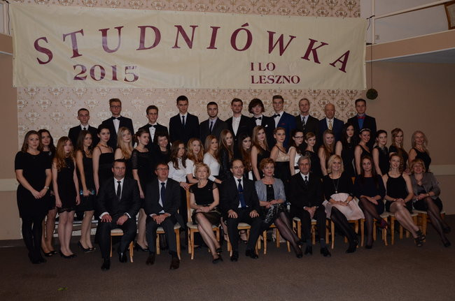 Studniówka w I LO. Artystycznie zadziwili (zdjęcia)