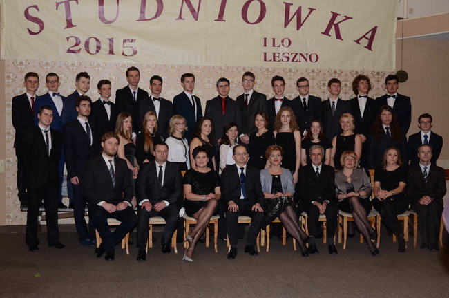 Studniówka w I LO. Artystycznie zadziwili (zdjęcia)