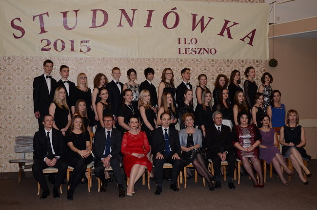 Studniówka w I LO. Artystycznie zadziwili (zdjęcia)