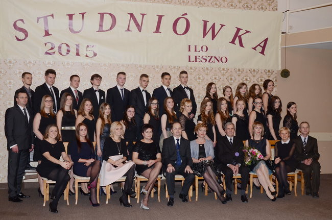 Studniówka w I LO. Artystycznie zadziwili (zdjęcia)