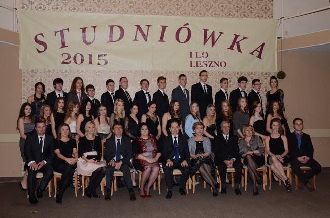 Studniówka w I LO. Artystycznie zadziwili (zdjęcia)