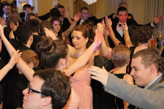 Studniówka Zespołu Szkół nr 3 w Rawiczu (zdjęcia)