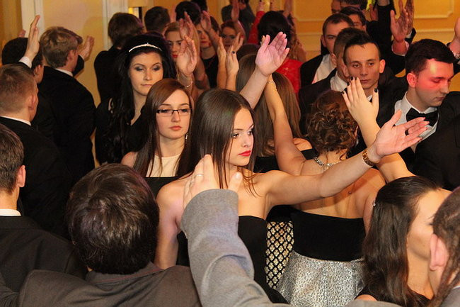 Studniówka Zespołu Szkół nr 3 w Rawiczu (zdjęcia)