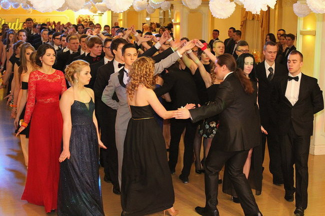 Studniówka Zespołu Szkół nr 3 w Rawiczu (zdjęcia)