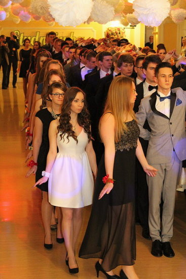 Studniówka Zespołu Szkół nr 3 w Rawiczu (zdjęcia)