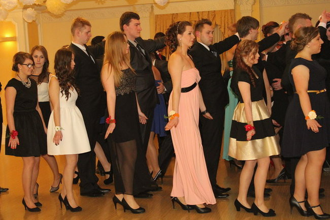 Studniówka Zespołu Szkół nr 3 w Rawiczu (zdjęcia)