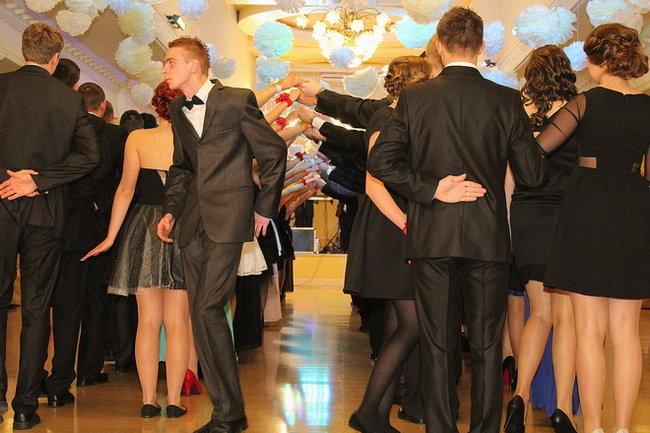 Studniówka Zespołu Szkół nr 3 w Rawiczu (zdjęcia)