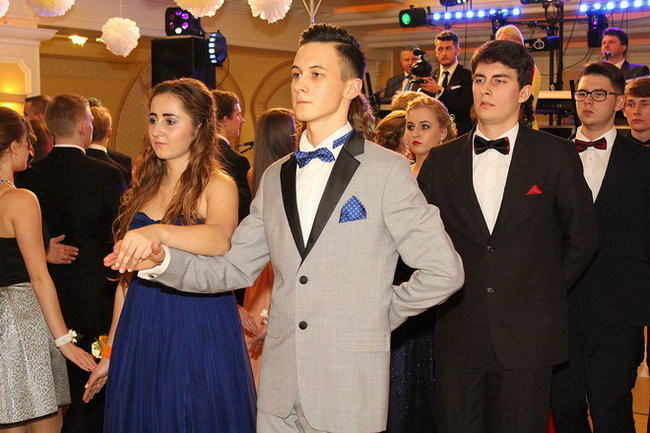 Studniówka Zespołu Szkół nr 3 w Rawiczu (zdjęcia)