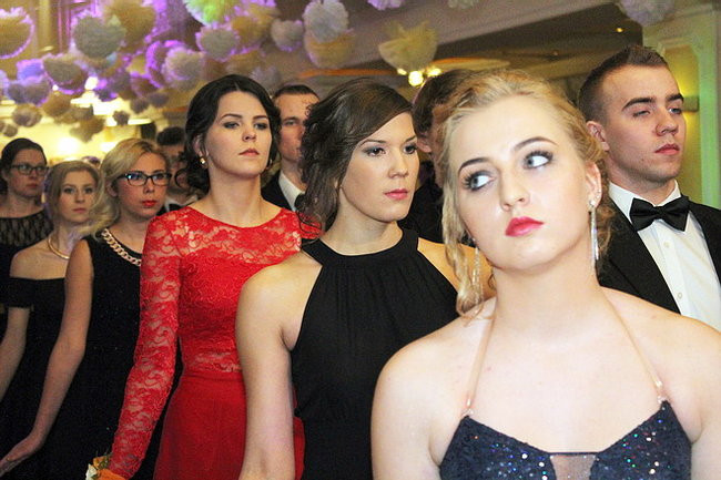 Studniówka Zespołu Szkół nr 3 w Rawiczu (zdjęcia)