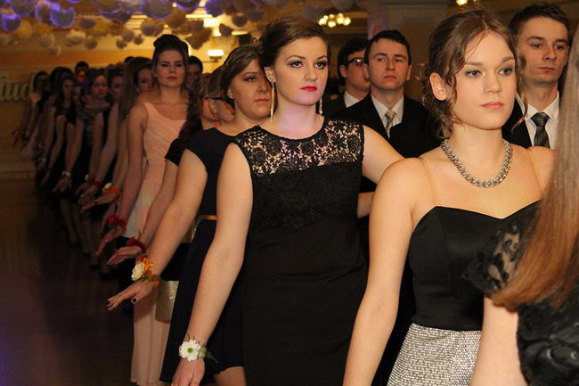 Studniówka Zespołu Szkół nr 3 w Rawiczu (zdjęcia)