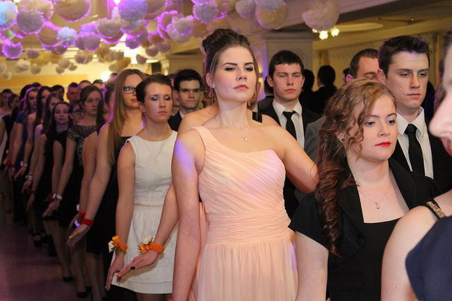 Studniówka Zespołu Szkół nr 3 w Rawiczu (zdjęcia)