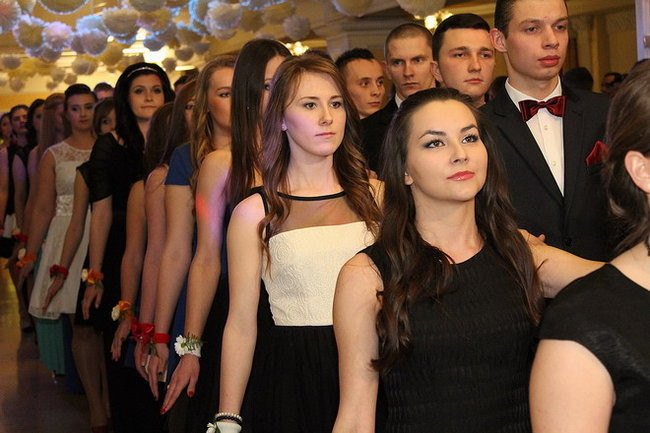 Studniówka Zespołu Szkół nr 3 w Rawiczu (zdjęcia)